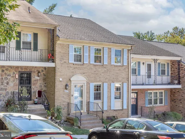 3005 Seven Oaks Pl, Falls Church, VA 22042