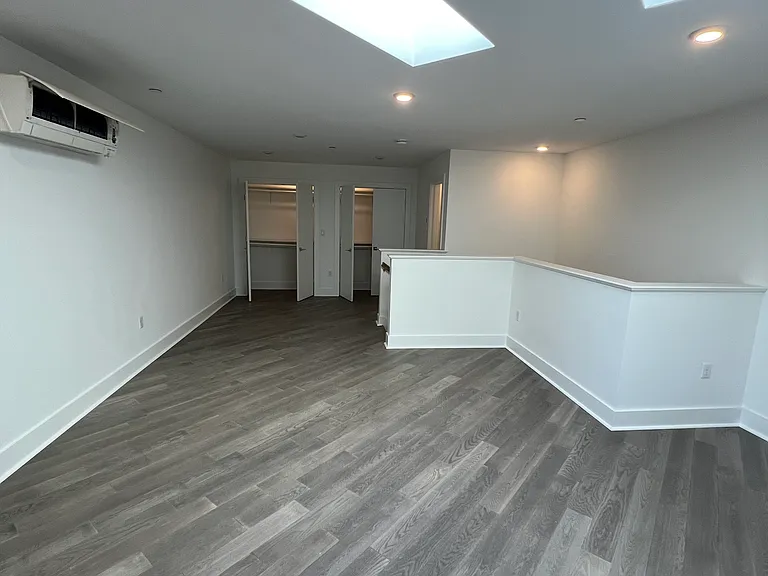 25 Eleanor St #206 — Photo 7