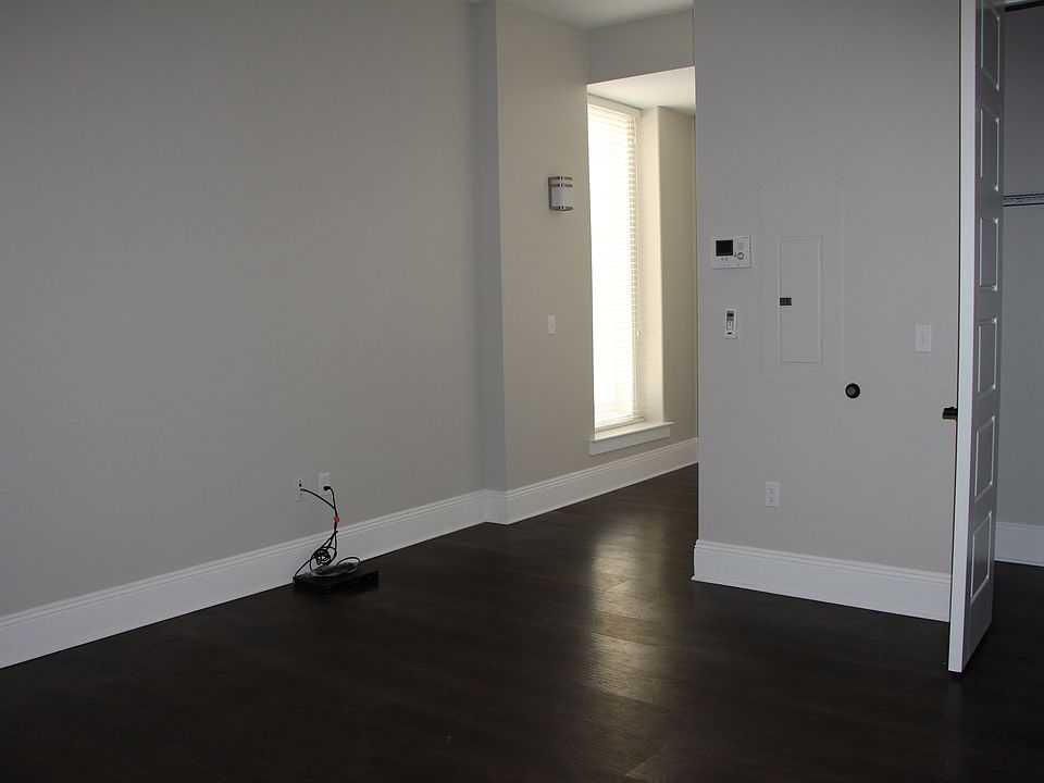 1st image of 600 Canal St APT 702