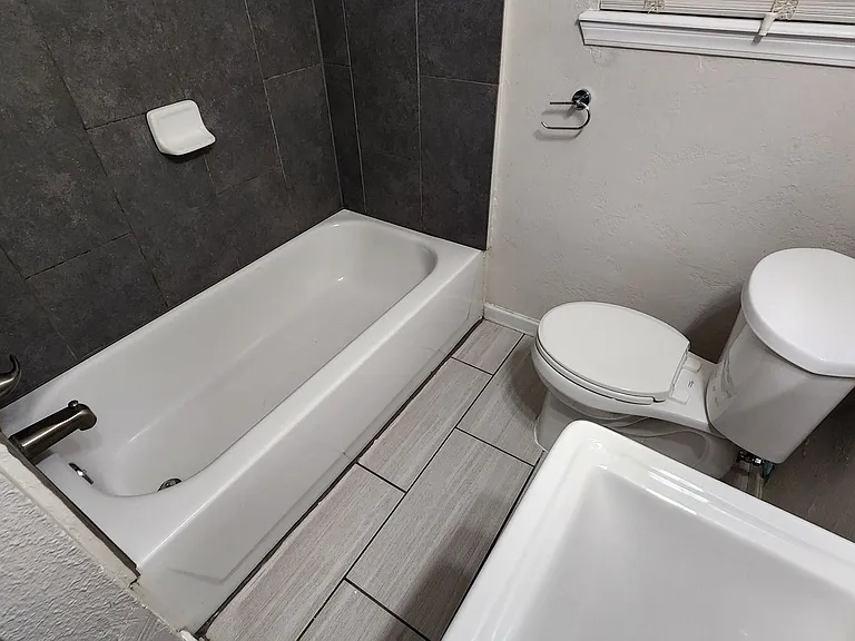 119 W Clegern Ave — Photo 15