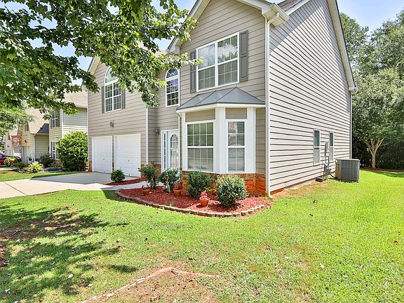 5th image of 27 Briandwood Dr