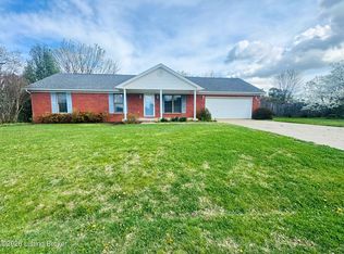 2806 Oakwood Dr, Bardstown, KY 40004