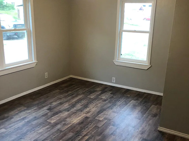 1521 Harvey Rd — Photo 5