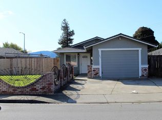 1071 Central Ave, Hollister, CA 95023