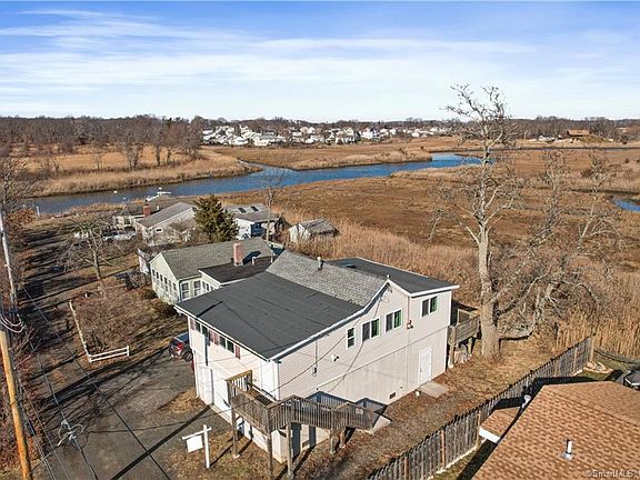 5th image of 15 Sibley Ln