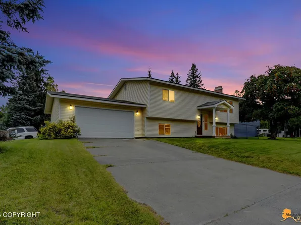 8121 Pioneer Dr, Anchorage, AK 99504