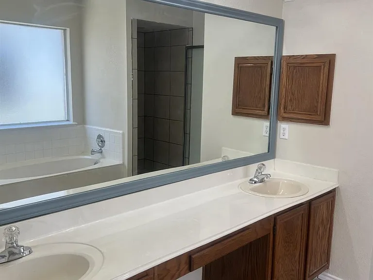 4201 Baccarat Dr — Photo 19