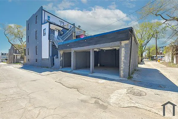 2330 Bryant Ave #4 — Photo 16