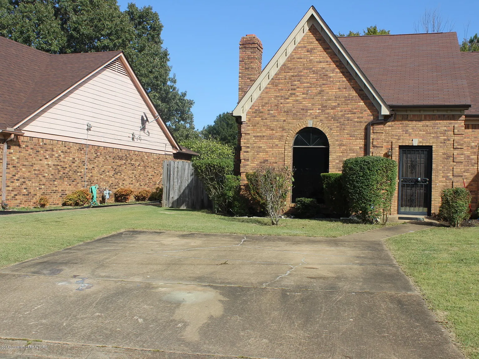 3 bed, 2.0 bath, 1790 sqft, $1,850 — Photo 4