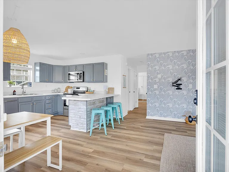 608 Greenville Ave #B — Photo 3