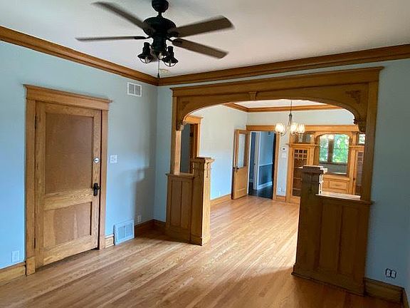 5th image of 2233 S 59th Ave