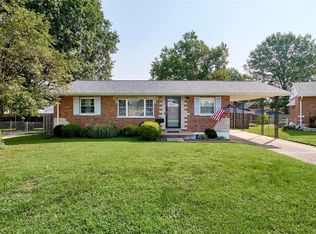 4005 Clearpoint Ln, Saint Louis, MO 63123