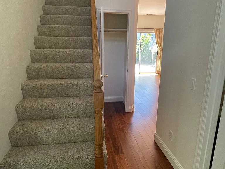 1905 Alpine Ct — Photo 2