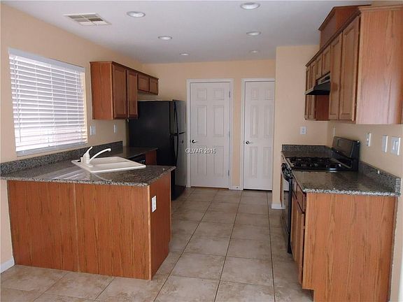 4th image of 7963 Carmel Heights Ave #0
