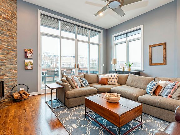 2nd image of 4842 N Damen Ave APT 4