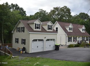 144 Twin Lakes Dr, Shohola, PA 18458