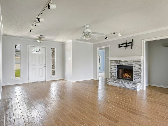4th image of 1306 Portsmouth Ct
