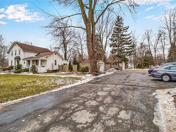 2nd image of 1166 Niagara Falls Blvd
