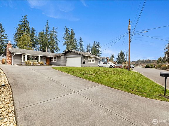 2nd image of 233 W Jensen Street
