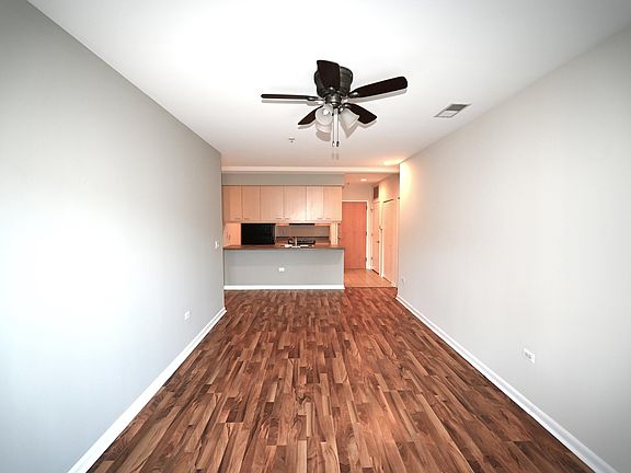 5th image of 1236 Chicago Ave APT 607