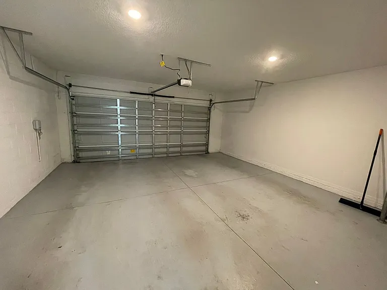 1098 Pacific Dunes Ct — Photo 58