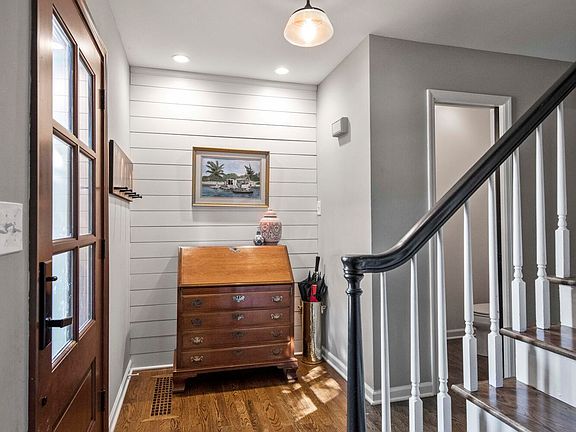4th image of 1845 Blairmore Ct
