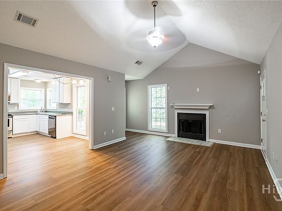 4th image of 155 Lea Court