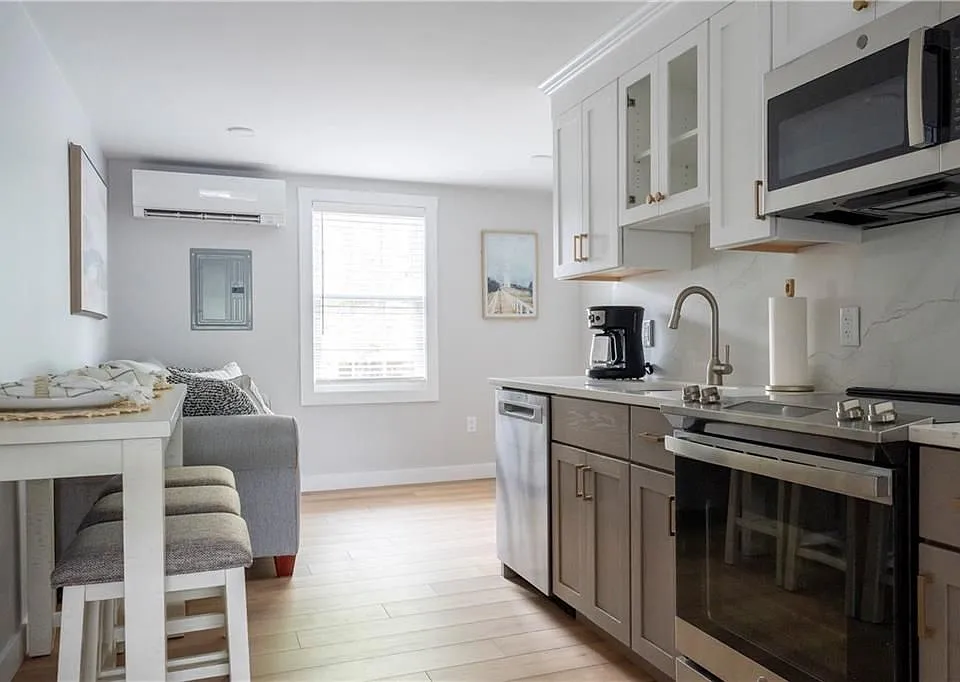 43 Franklin St #3