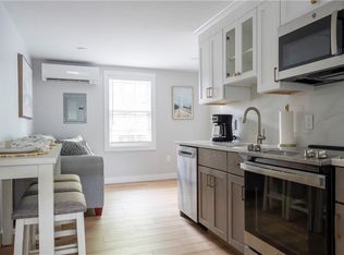 43 Franklin St #3, Newport, RI 02840