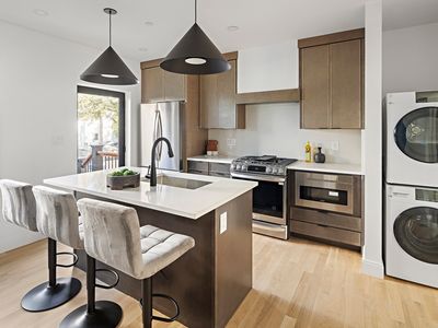 99 5th St #1, Cambridge, MA, 02141