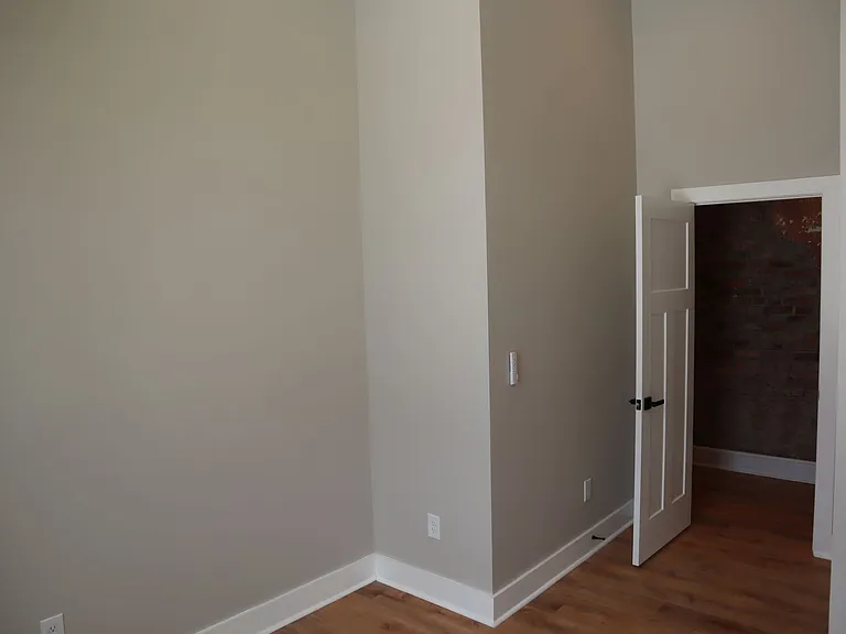 128 N Water Ave — Photo 23