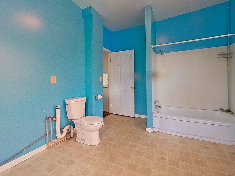 2801 Bridgeview Rd — Photo 10