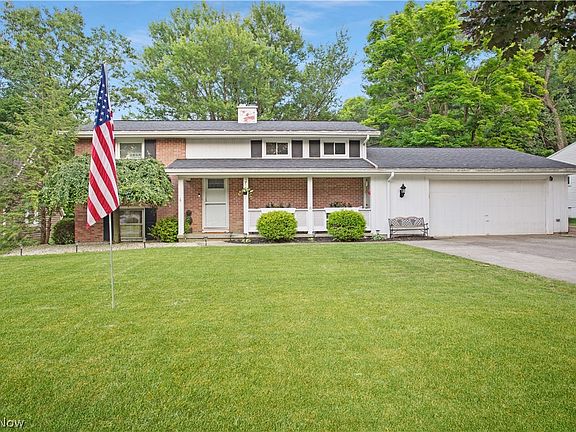 2nd image of 16 Squires Ct