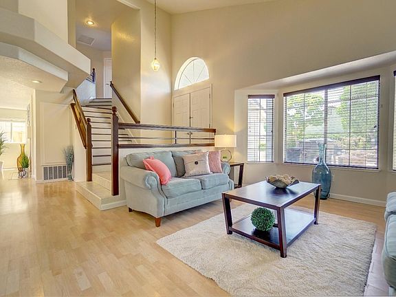 5th image of 557 Park Johnson Pl