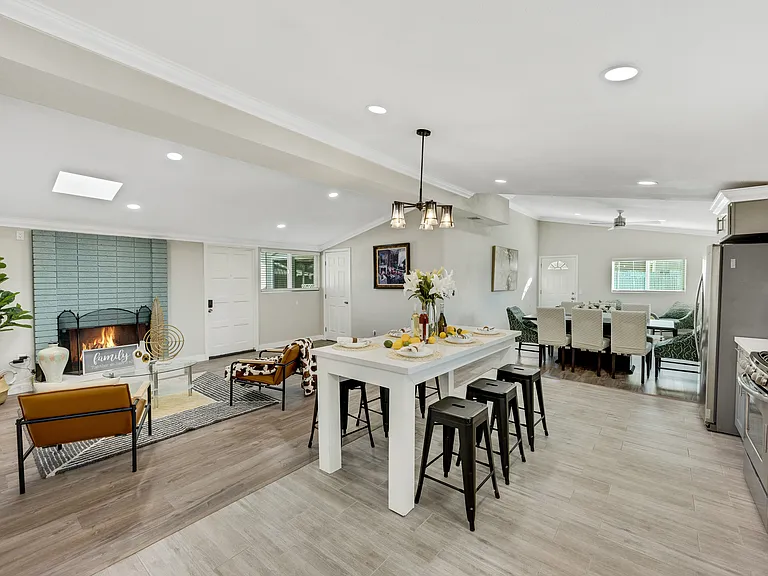 10462 Poona Dr — Photo 18
