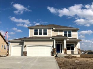 18913 Skyview Ln, Olathe, KS 66062