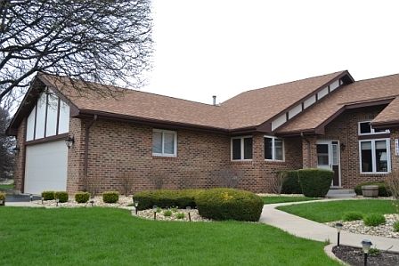 2nd image of 8911 Silverdale Dr #5D