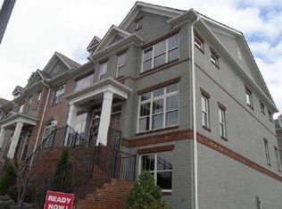 7150 Glisten Ave NE, Sandy Spgs, GA 30328