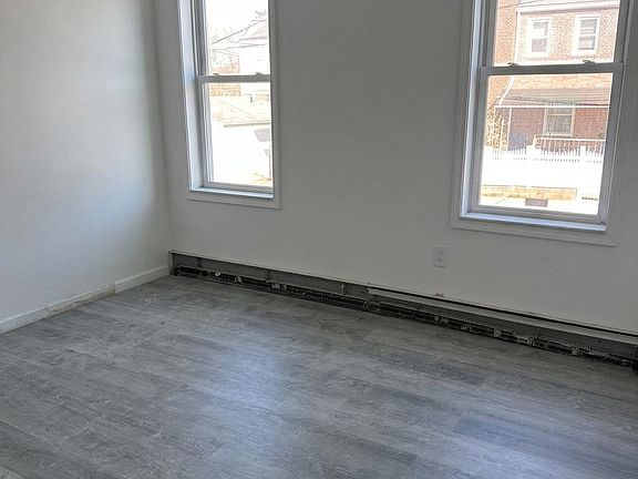 5th image of 640 Magenta St Floor 1