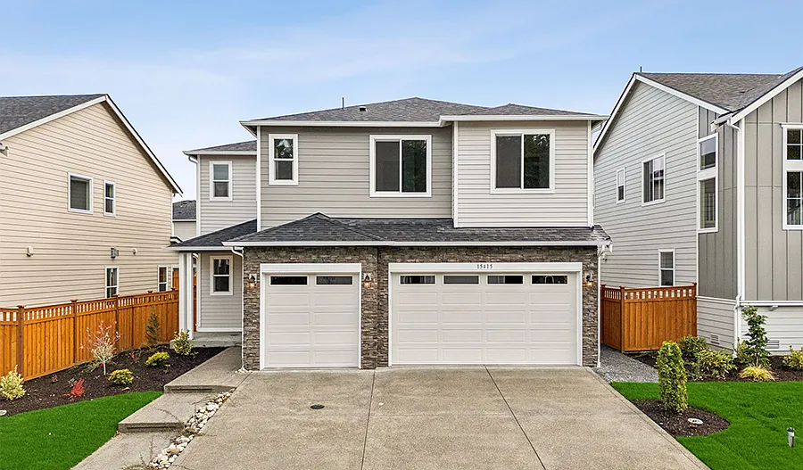 15415 205th Ave E photo 1