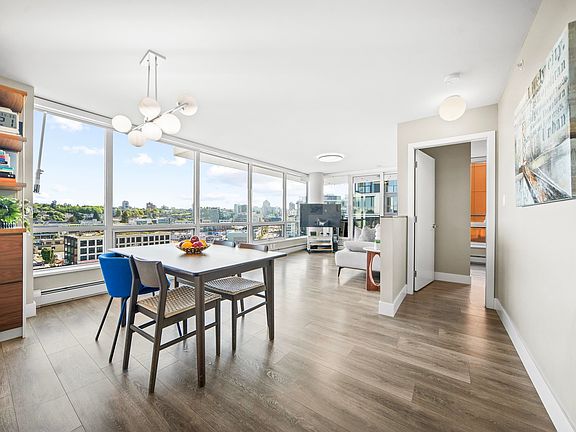 3rd image of 1788 Columbia St #1208