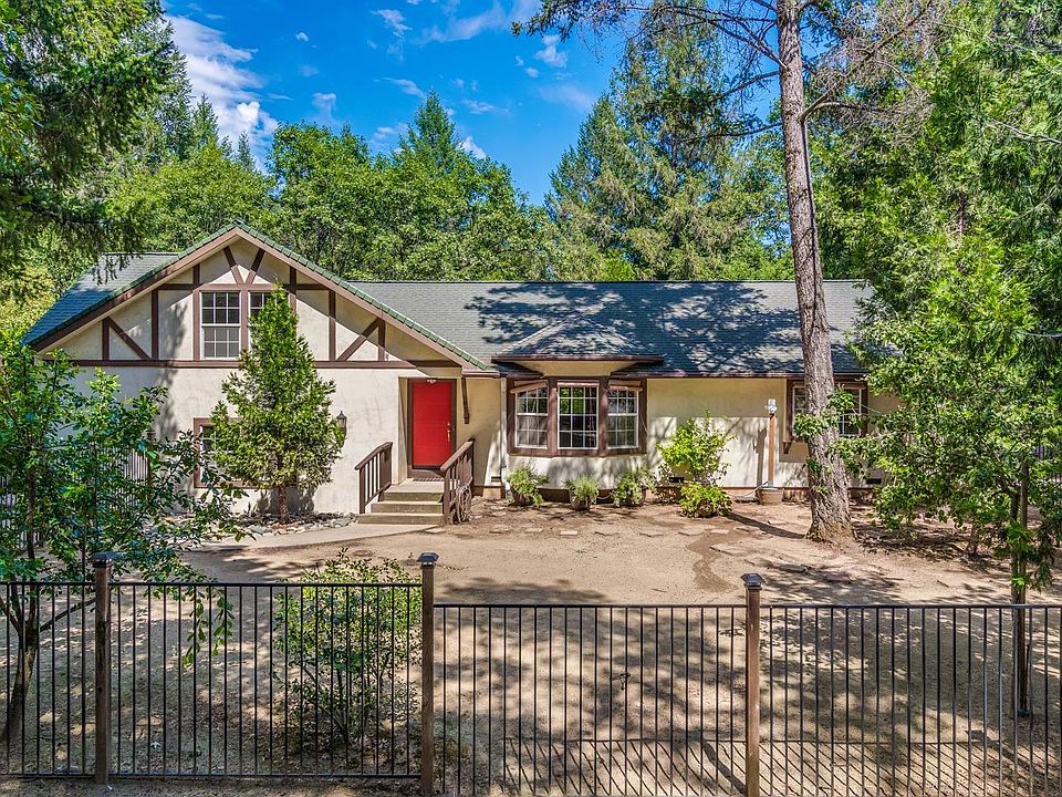 1st image of 275 Sierra View Dr