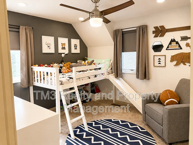 2436 Forest Ave — Photo 34