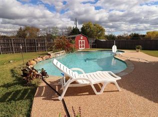 6902 Coral Ln, Sachse, TX 75048
