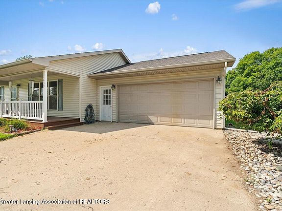 3rd image of 1639 Jaydonna Dr