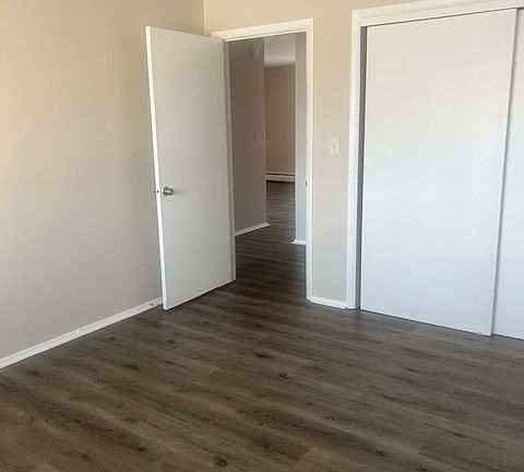 3rd image of 2330 Glendale Ter #C2