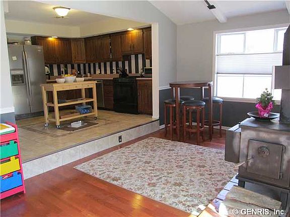 5th image of 2885 Atlantic Ave