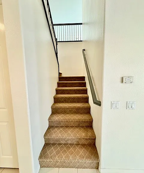 1562 Cheshire Dr — Photo 12