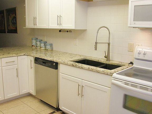 2nd image of 10021 Maddox Ln APT 103