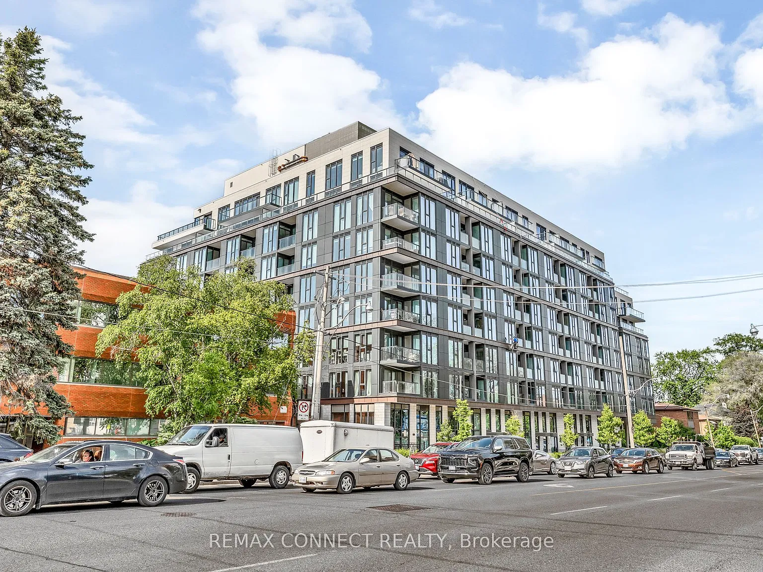 3 bed, $4,300 — Photo 2